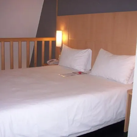 Ibis Bastille Faubourg St Antoine Hotel 3*