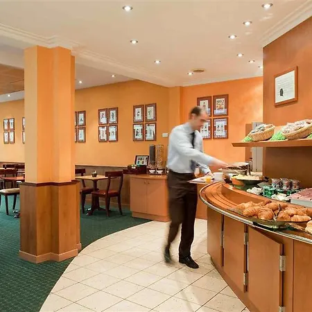 Ibis Bastille Faubourg St Antoine Hotel