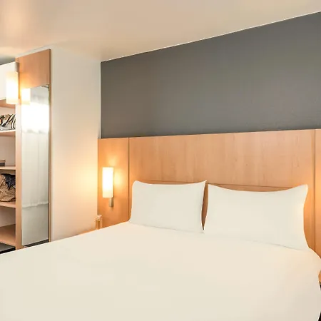 Ibis Bastille Faubourg St Antoine Hotel 3*