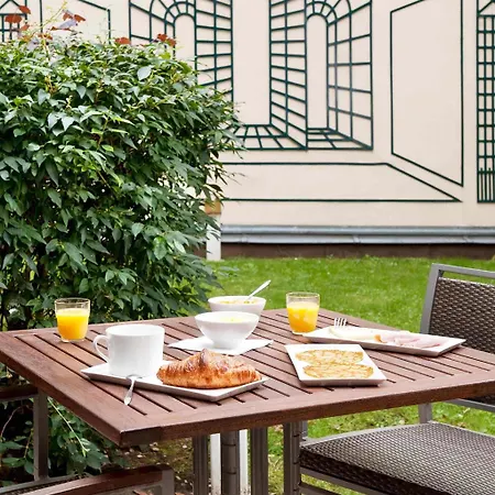 Ibis Bastille Faubourg St Antoine Hotel