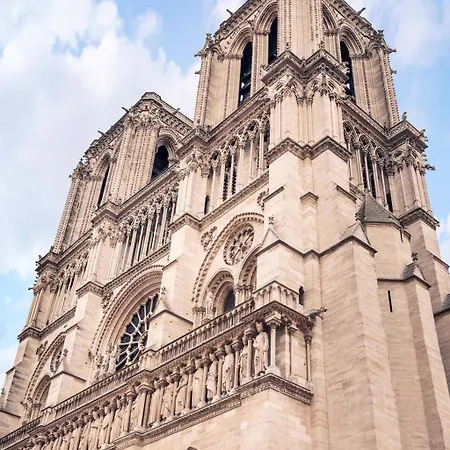 Ibis Bastille Faubourg St Antoine Hotel