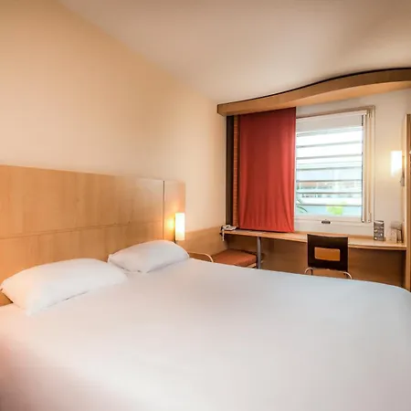 Ibis Bastille Faubourg St Antoine Hotel 3*