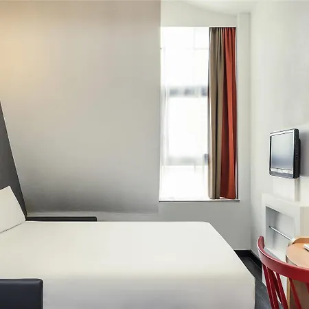 Ibis Bastille Faubourg St Antoine Hotel 3*