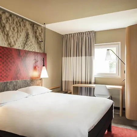 Ibis Bastille Faubourg St Antoine Hotel 3*