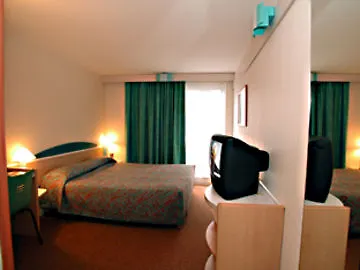 Ibis Bastille Faubourg St Antoine 3*